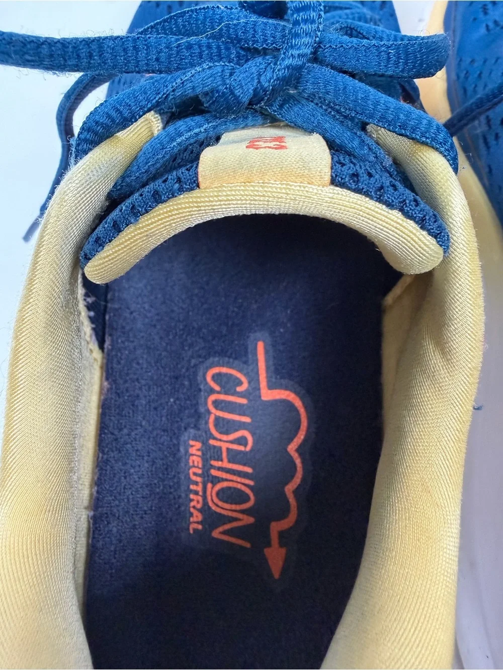 Brooks trace women’s